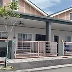 Casa D Jr Homestay